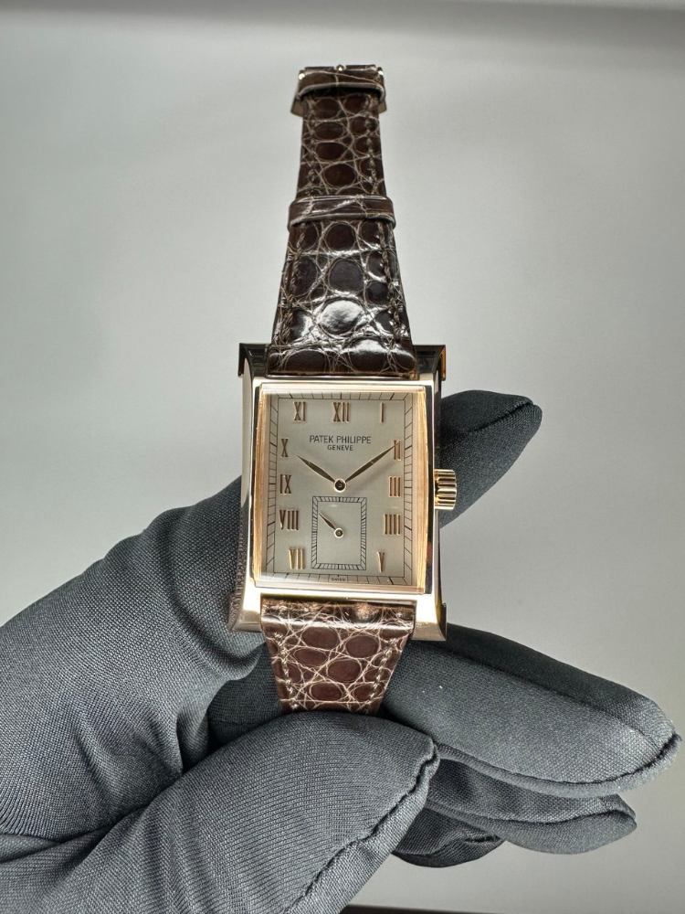 Часы Patek Philippe Pagoda 5500-J