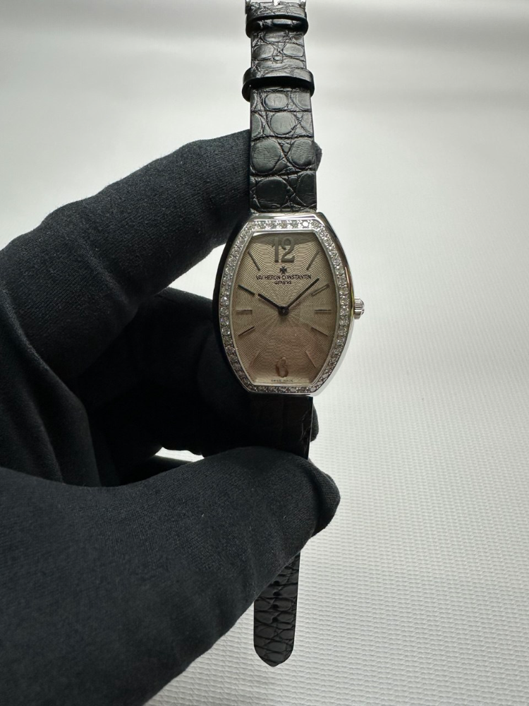 Часы Vacheron Constantin 1972 Egerie Ladies Tonneau