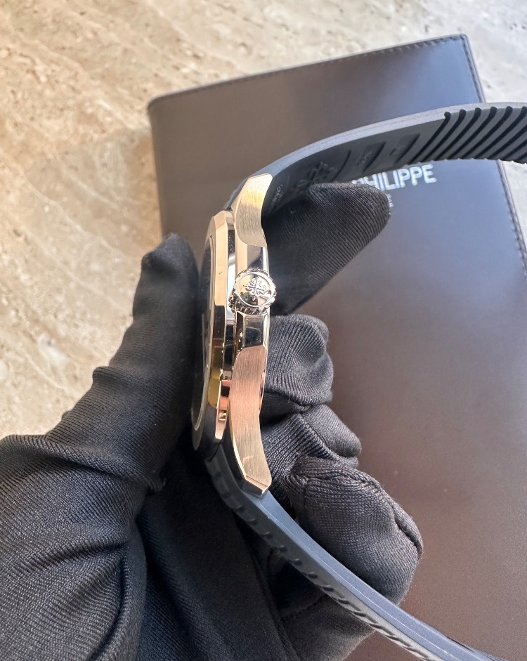 Часы Patek Philippe AQUANAUT 5168G-001