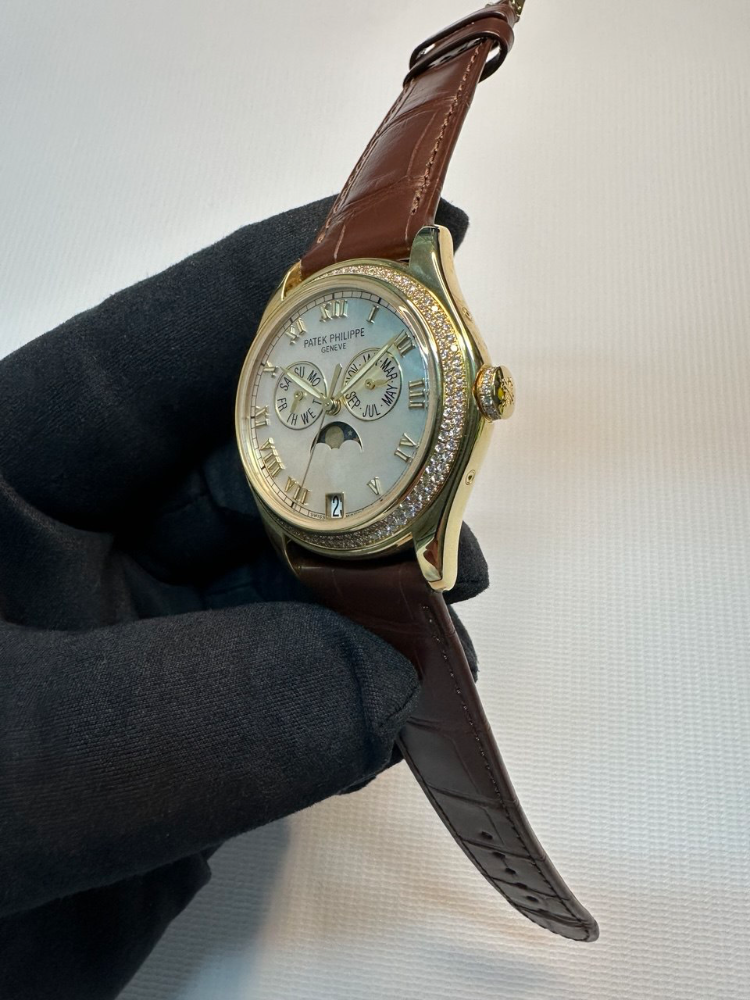 Часы Patek Philippe Complications 4936J-001