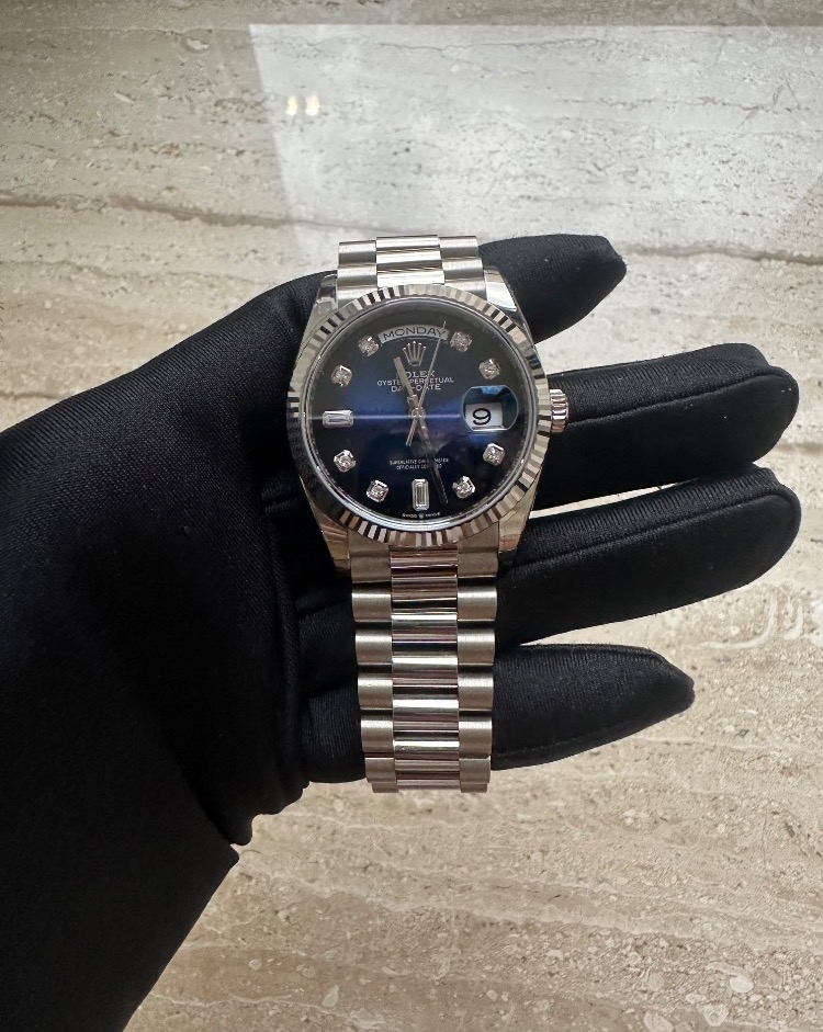 Часы Rolex Day-Date 36mm White Gold 128239-0023