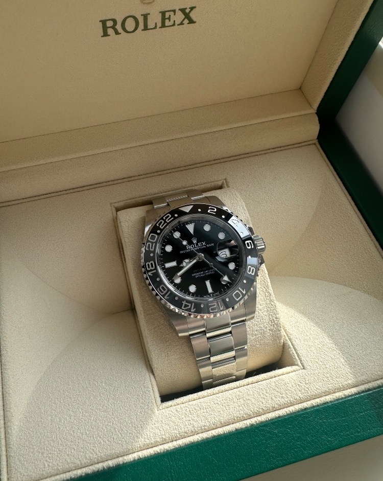 Часы Rolex GMT-MASTER II 126710GRNR-0004