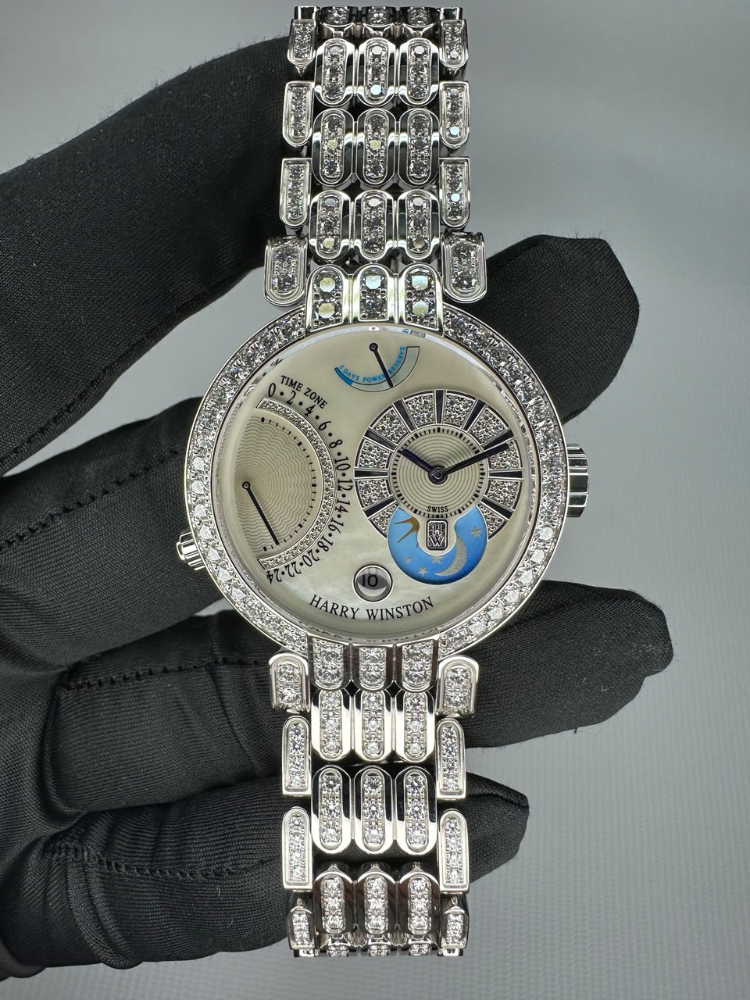 Часы Harry Winston  EXCENTER TIMEZONE