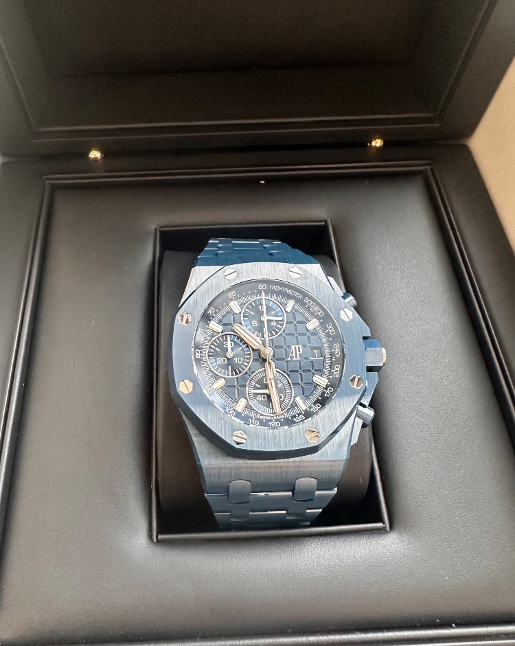 Часы AUDEMARS PIGUET ROYAL OAK OFFSHORE CHRONOGRAPH 42MM 26238CD.OO.1300CD.01