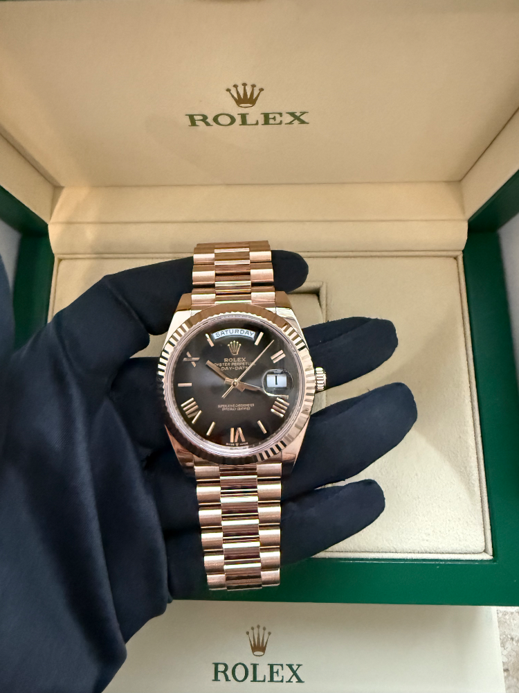 Часы Rolex DAY-DATE EVEROSE GOLD 228235-0055
