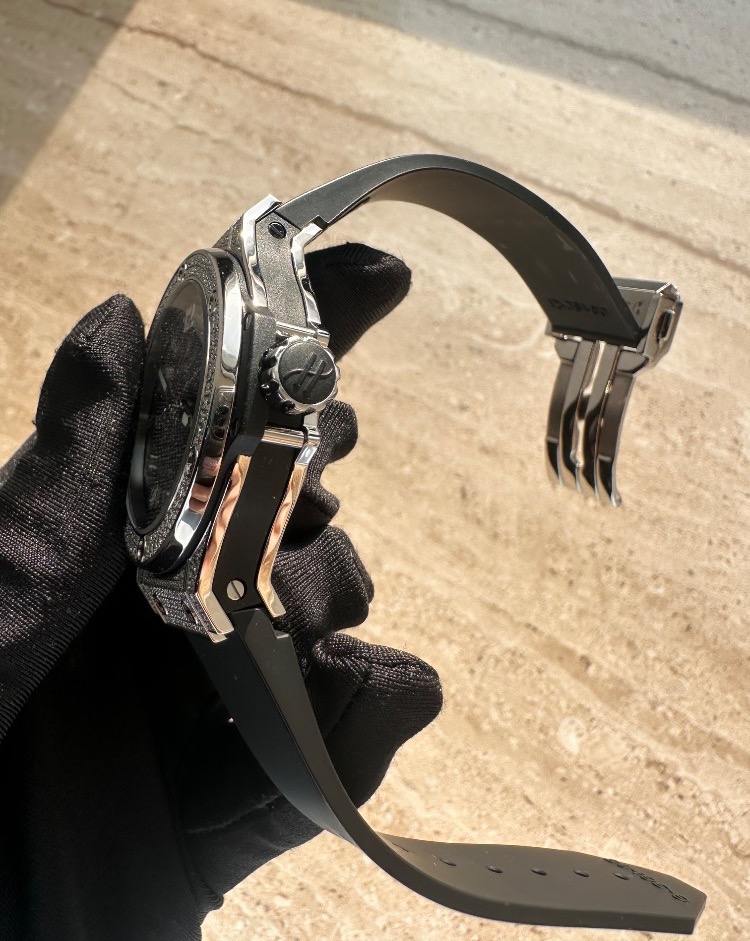 Часы Hublot Big Bang Steel Pave 38mm 361.SX.1270.RX.1704