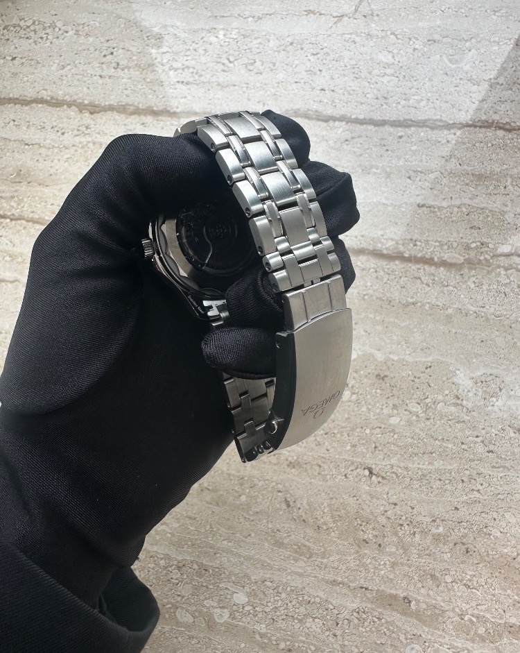 Часы Omega SEAMASTER DIVER 300M 42 мм 210.30.42.20.04.001