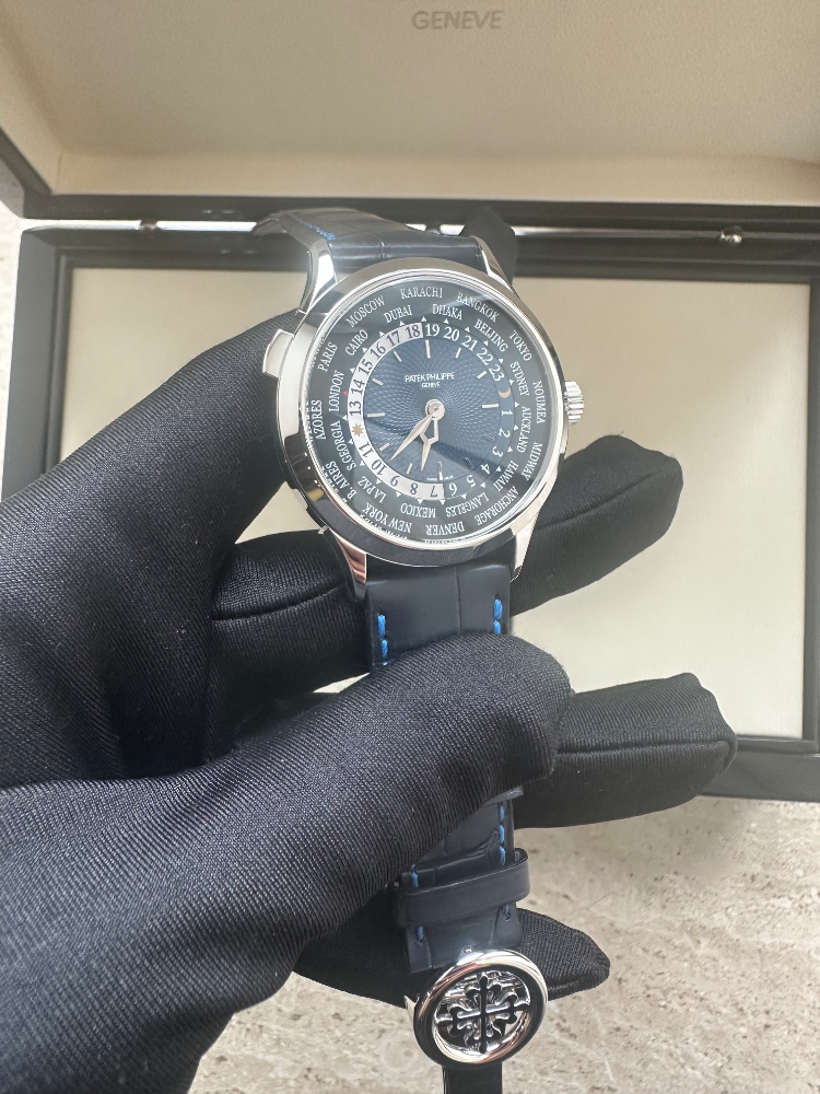 Часы Patek Philippe Complications World Time 5230P-001