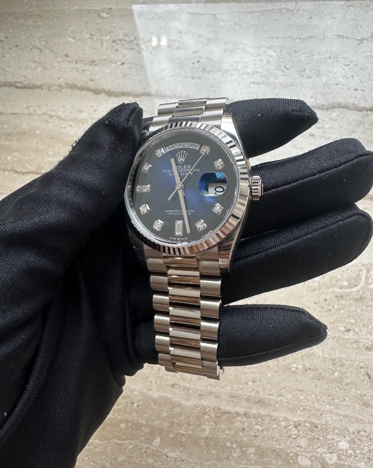Часы Rolex Day-Date 36mm White Gold 128239-0023