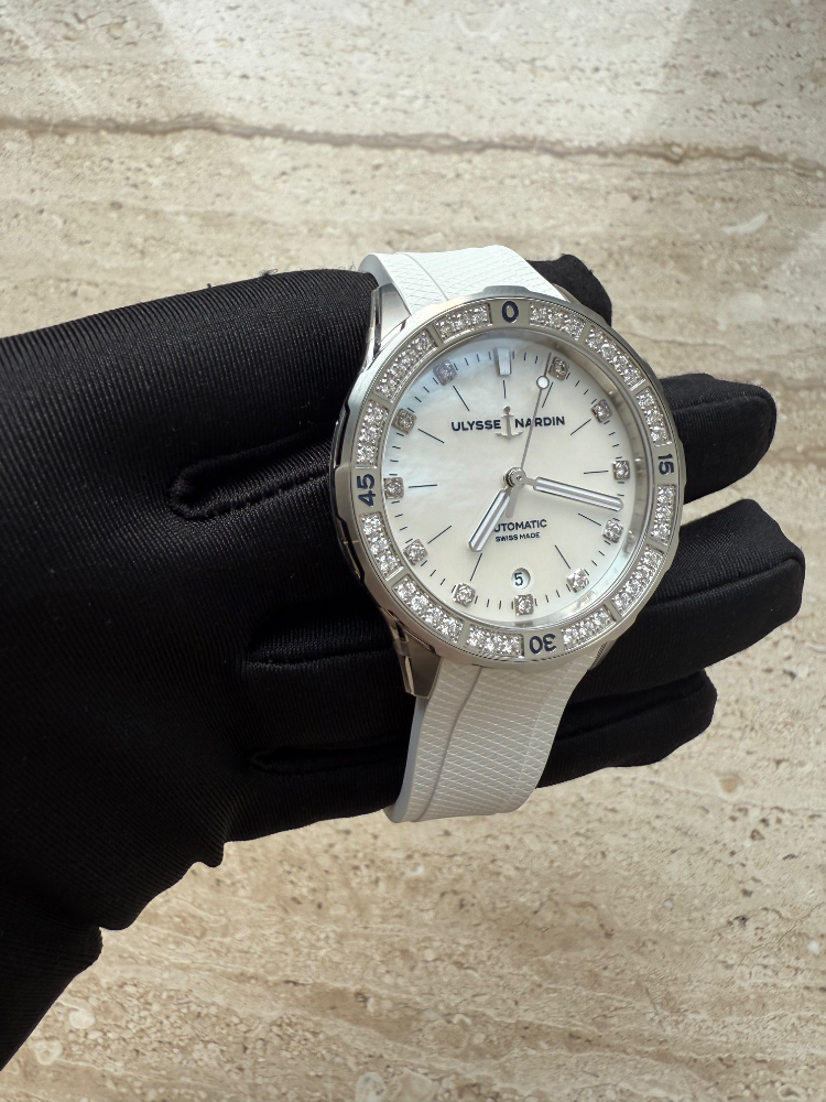 Часы Ulysse Nardin Lady Diver 8163-182B-3/10