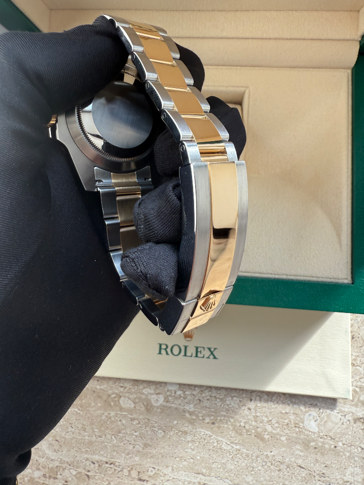 Часы Rolex Submariner Steel and Yellow gold 116613LB