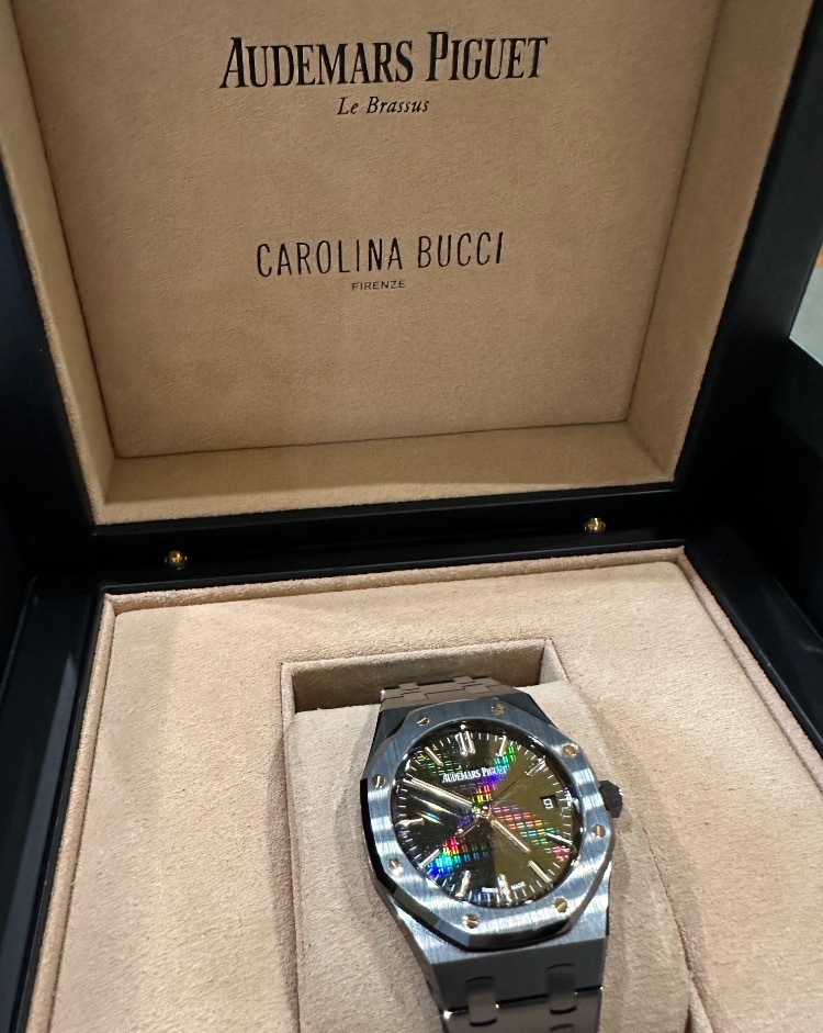 Часы AUDEMARS PIGUET Royal Oak Selfwinding CAROLINA BUCCI LIMITED EDITION 77350CE.OO.1266CE.02.A