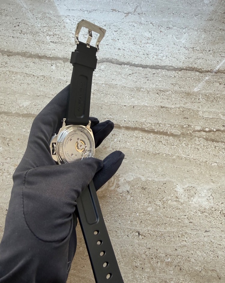 Часы Panerai Officine Luminor 8 days PAM00561