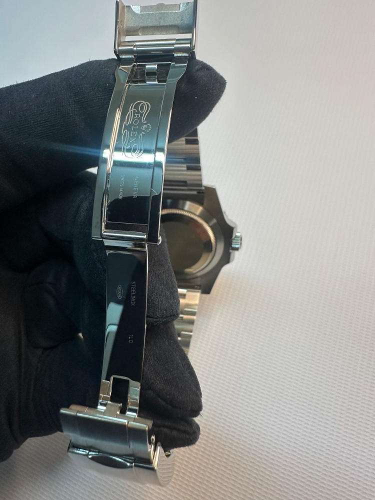 Часы Rolex SUBMARINER DATE 40MM STEEL CERAMIC 116610LN