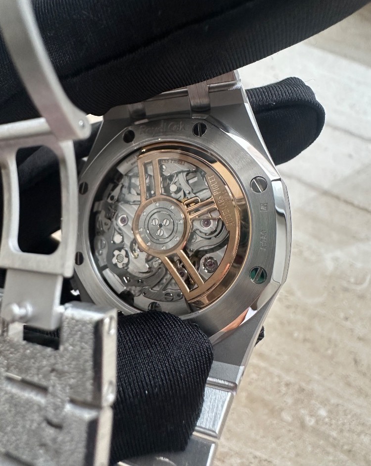 Часы AUDEMARS PIGUET ROYAL OAK CHRONOGRAPH SPECIAL EDITION 26240BC.GG.1324BC.02