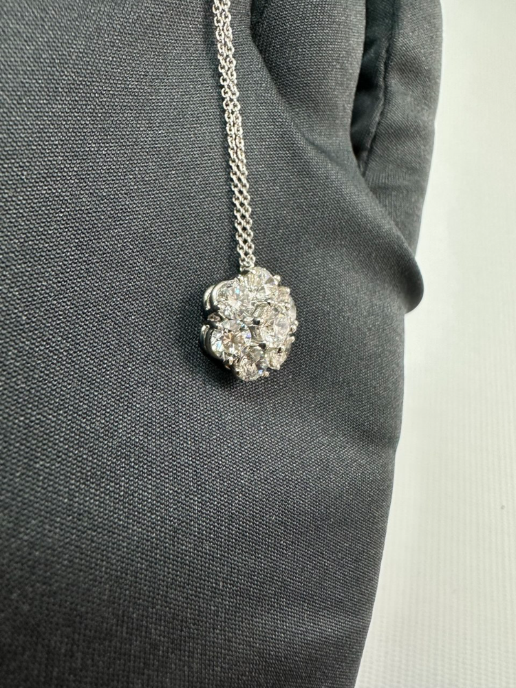 Подвеска Graff CLASSIC Diamonds