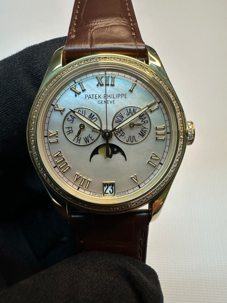 Часы Patek Philippe Complications 4936J-001