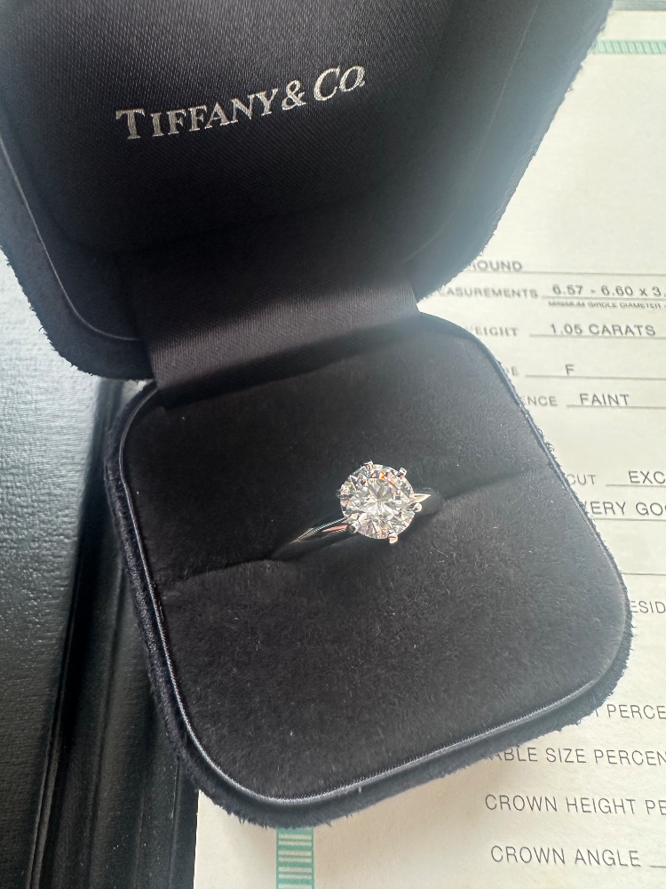 Кольцо Tiffany&Co. Engagement Ring with a Tiffany True Diamond 1 05ct F/IF