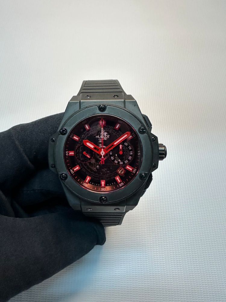 Часы Hublot King Power Red Magic 48 701.CI.1123.GR