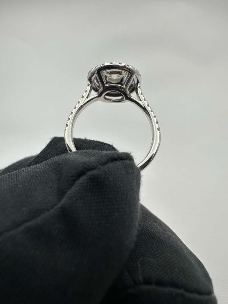 Кольцо RALFDIAMONDS с бриллиантами.