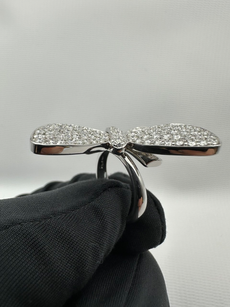 Кольцо с бриллиантом No name Кольцо Бабочка с бриллиантами.