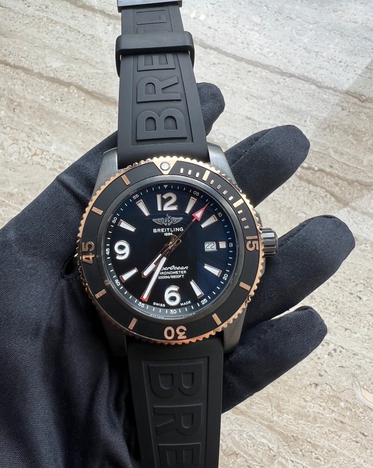Часы Breitling Superocean 46 mm U17368
