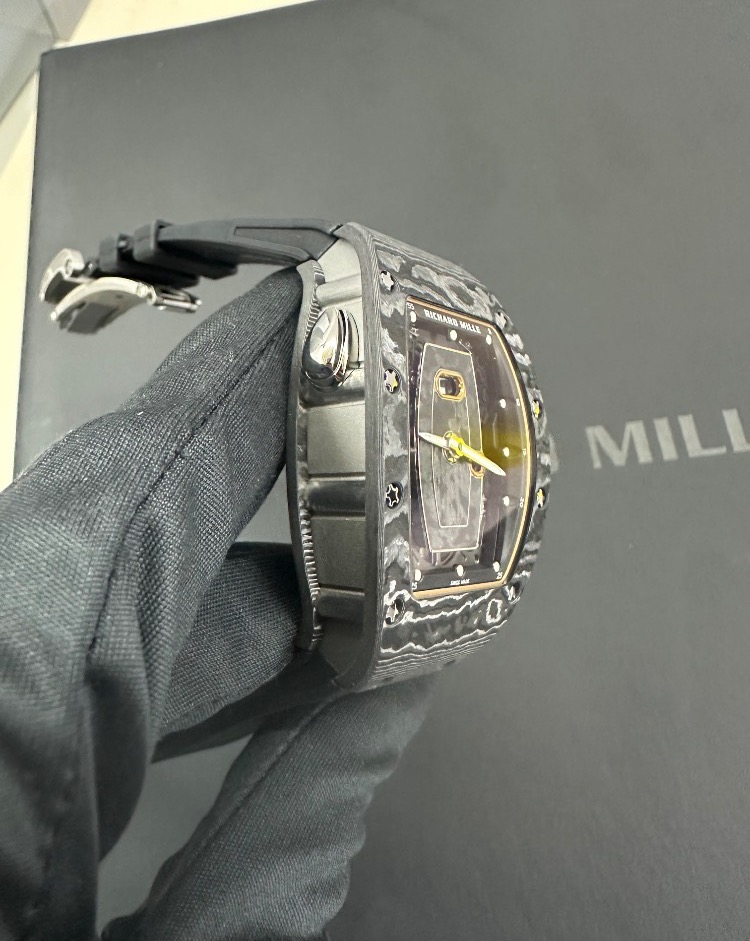 Часы Richard Mille RM 037 CARBON TPT® TITANIUM