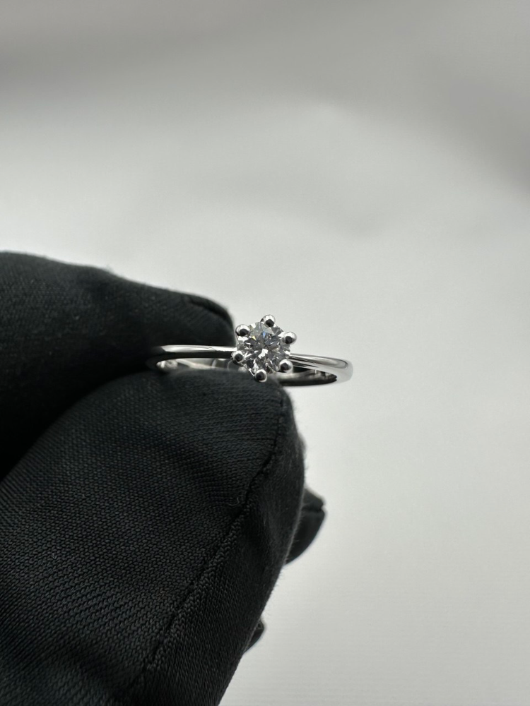 Кольцо с бриллиантом Damiani Engagement Rings 0 27ct 20012894