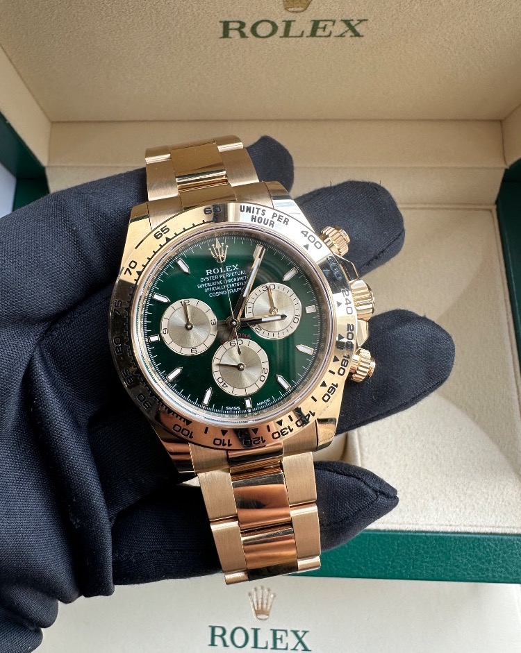 Часы Rolex Cosmograph Daytona 40 mm Yellow Gold 126508-0008