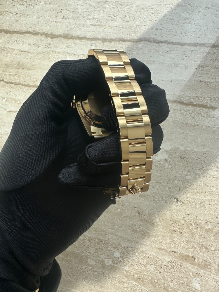 Часы Rolex Day-Date Yellow Gold 36mm 118208