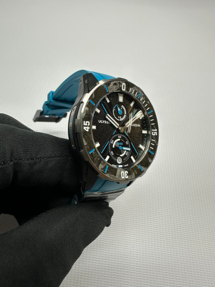 Часы Ulysse Nardin DIVER NET AZURE 44MM 1183-170-2B