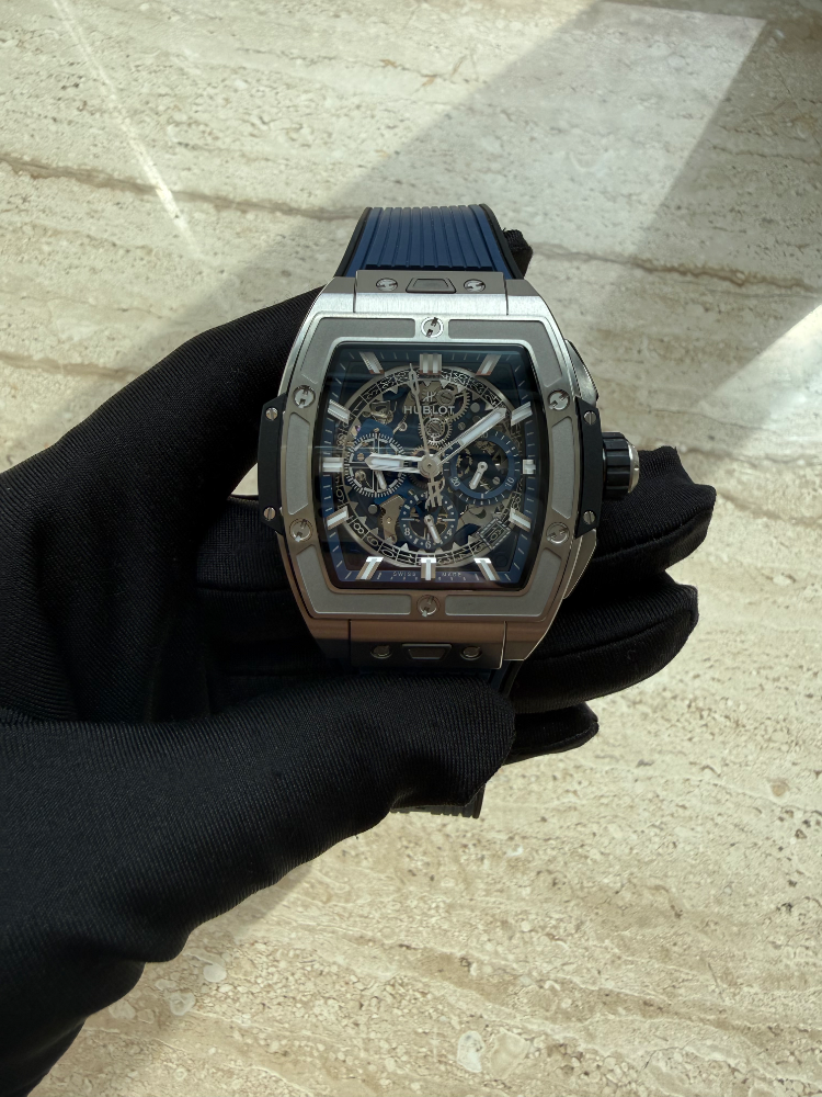 Часы Hublot SPIRIT OF BIG BANG 642.NX.7170.RX