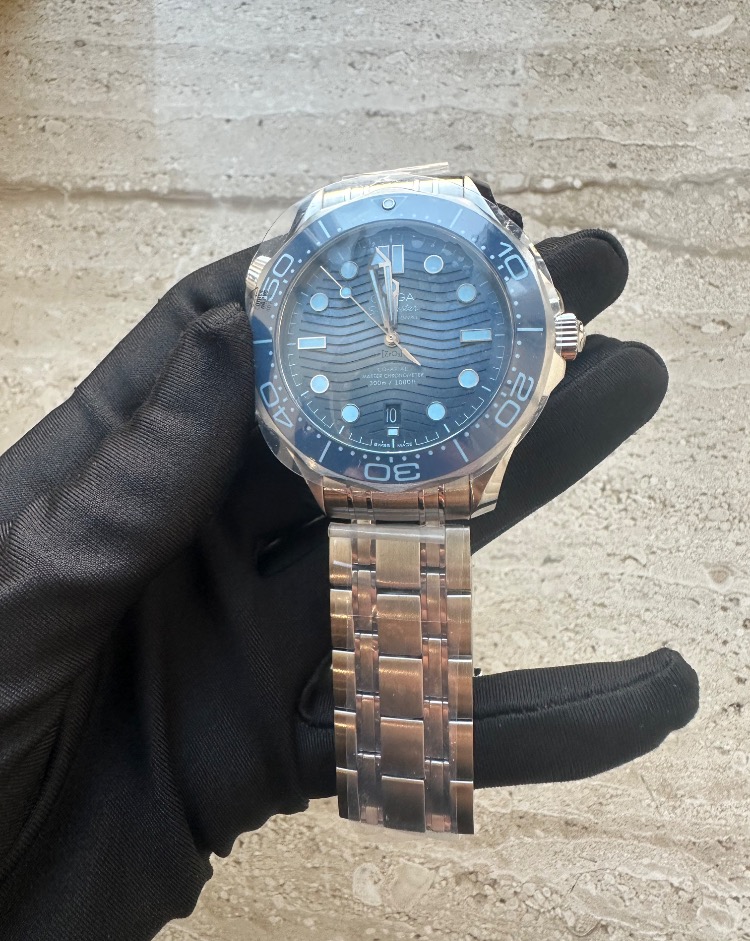 Часы Omega SEAMASTER DIVER 300m 210.30.42.20.03.003 42mm