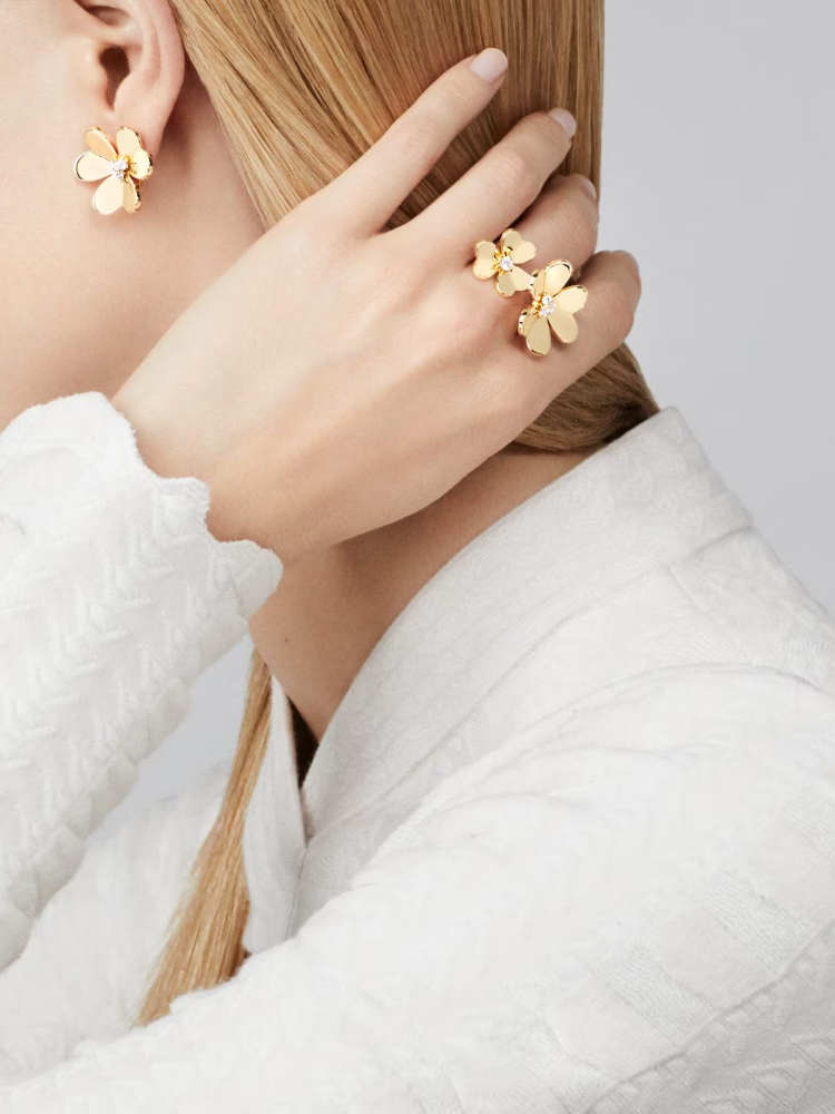 Серьги Van Cleef & Arpels Ohrringe Frivole VCARB65900