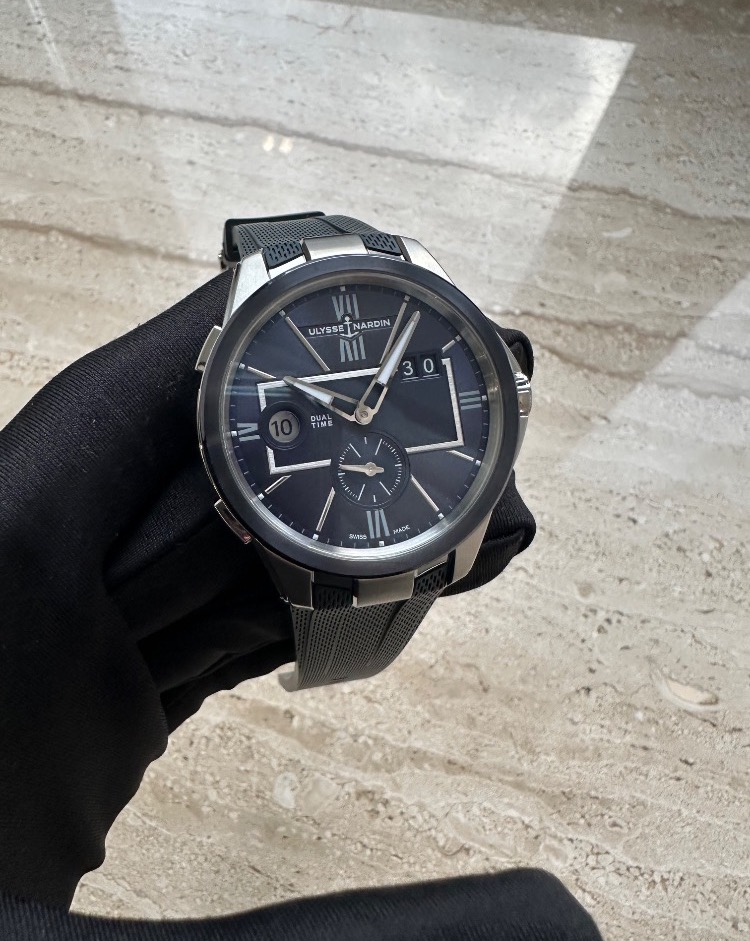 Часы Ulysse Nardin Blast Dual Time 243-20/43