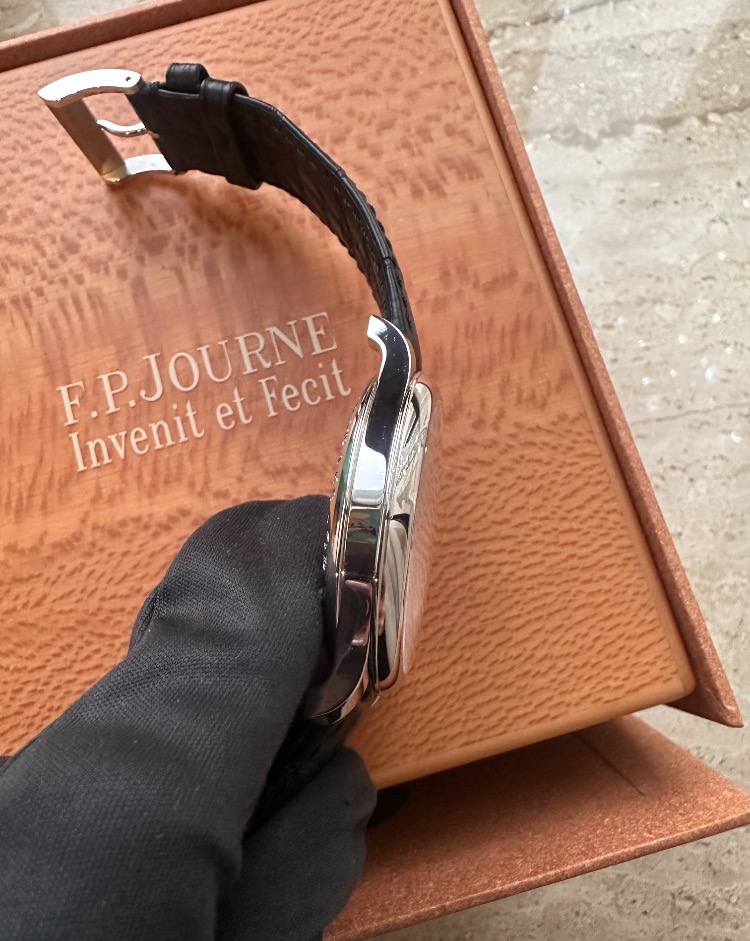 Часы F.P. Journe QUANTIÈME PERPÉTUEL QP CALIBRE 1300.3