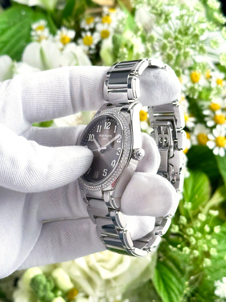 Часы Patek Philippe Twenty-4 7300/1200A-010
