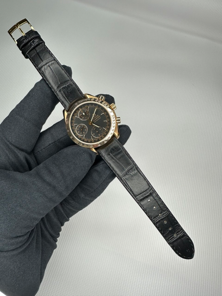 Часы Omega Speedmaster Day-Date 323.53.40.44.01.001