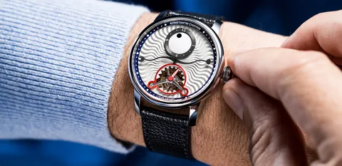 Часы Louis Erard x Konstantin Chaykin Time Eater Tourbillon 42 mm 89241AA91.BVA170