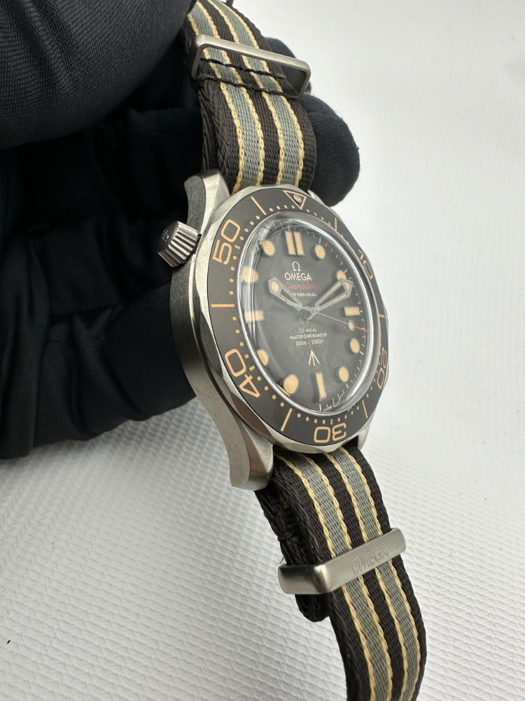 Часы Omega Seamaster DIVER 300M CO‑AXIAL MASTER CHRONOMETER CHRONOGRAPH 42 MM