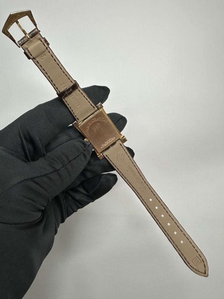 Часы Patek Philippe Pagoda 5500-J