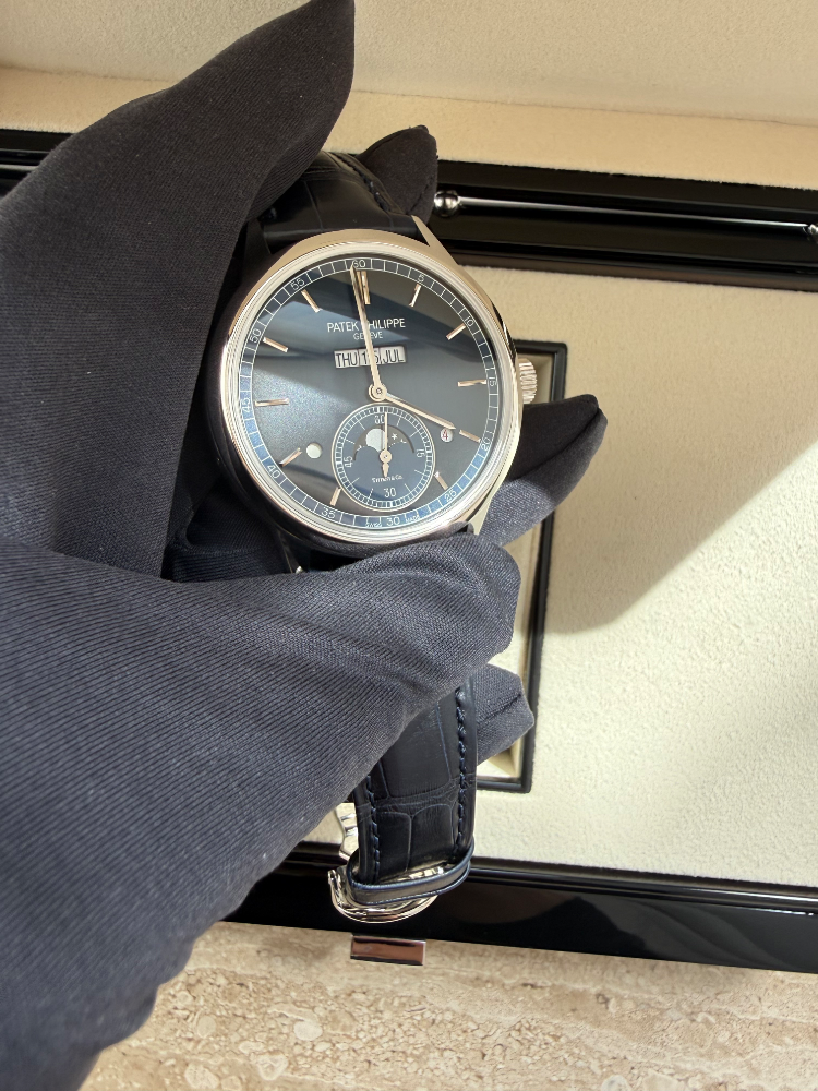 Часы Patek Philippe GRAND COMPLICATIONS 5236P-001 Tiffany&Co