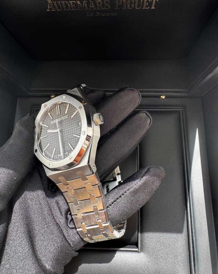 Часы AUDEMARS PIGUET ROYAL OAK 15510ST.OO.1320ST.10