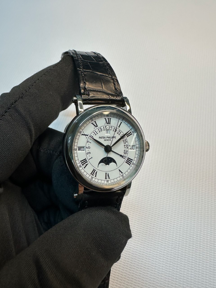 Часы Patek Philippe PERPETUAL CALENDAR SILVER DIAL 18KT WHITE GOLD