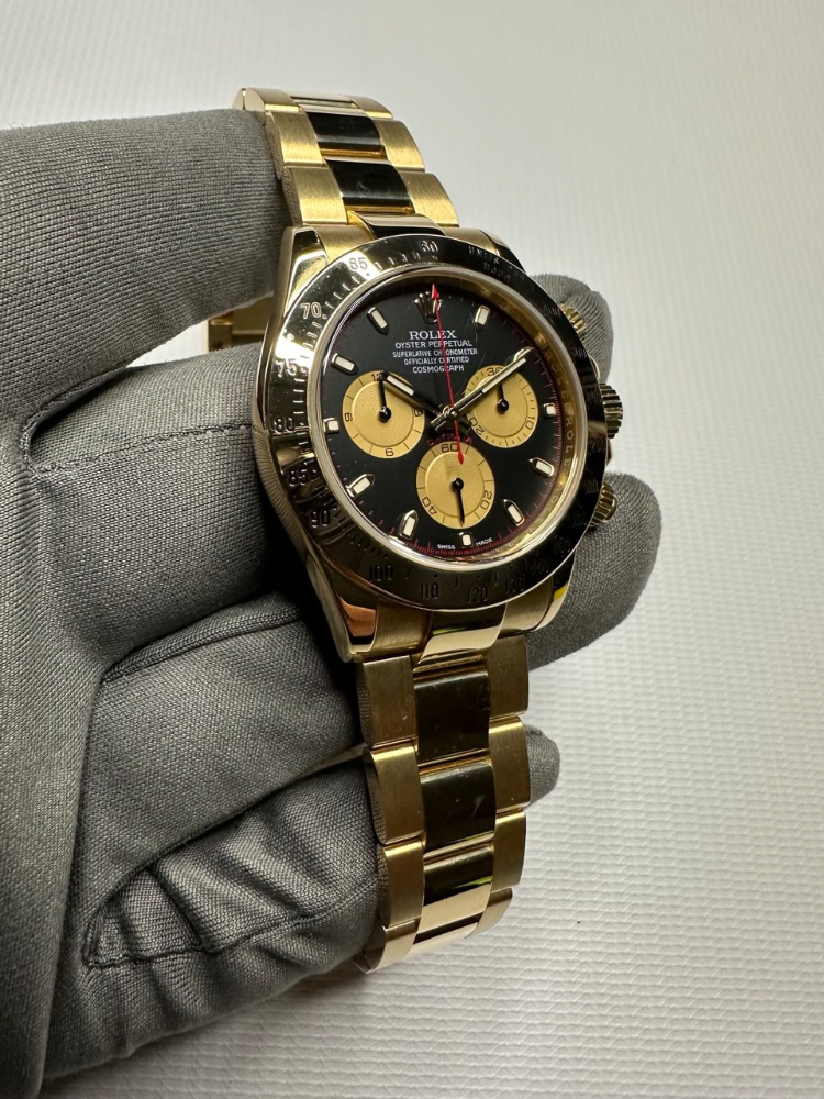 Часы Rolex Cosmograph Daytona 40mm Yellow Gold 116528