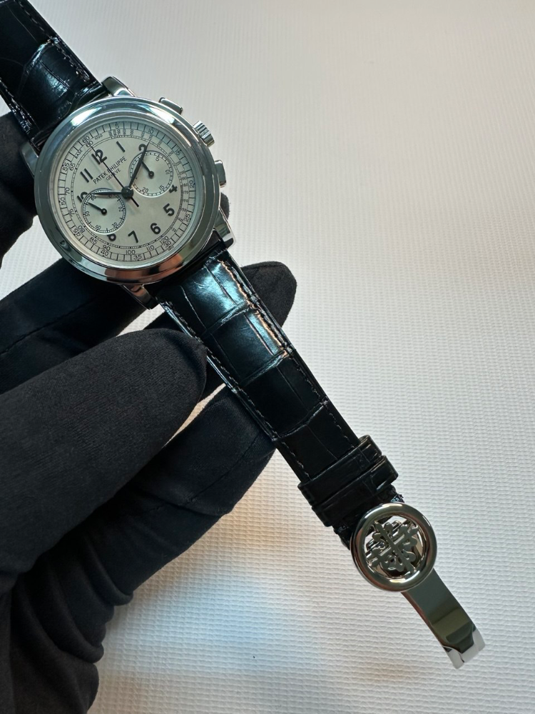 Часы Patek Philippe Complications 5070G-001