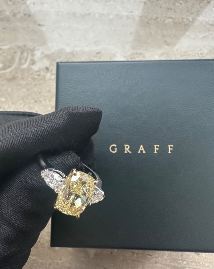 Кольцо Graff с бриллиантом 4 40ct FY/VS2