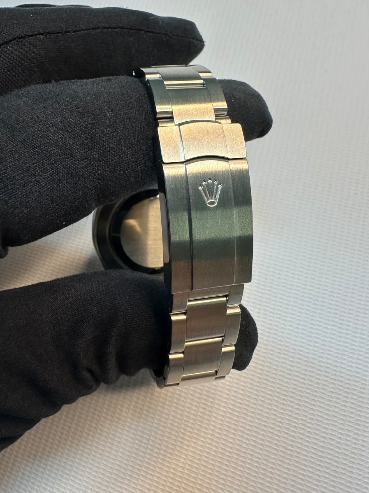 Часы Rolex Oyster Perpetual 41 mm Steel 124300-0004