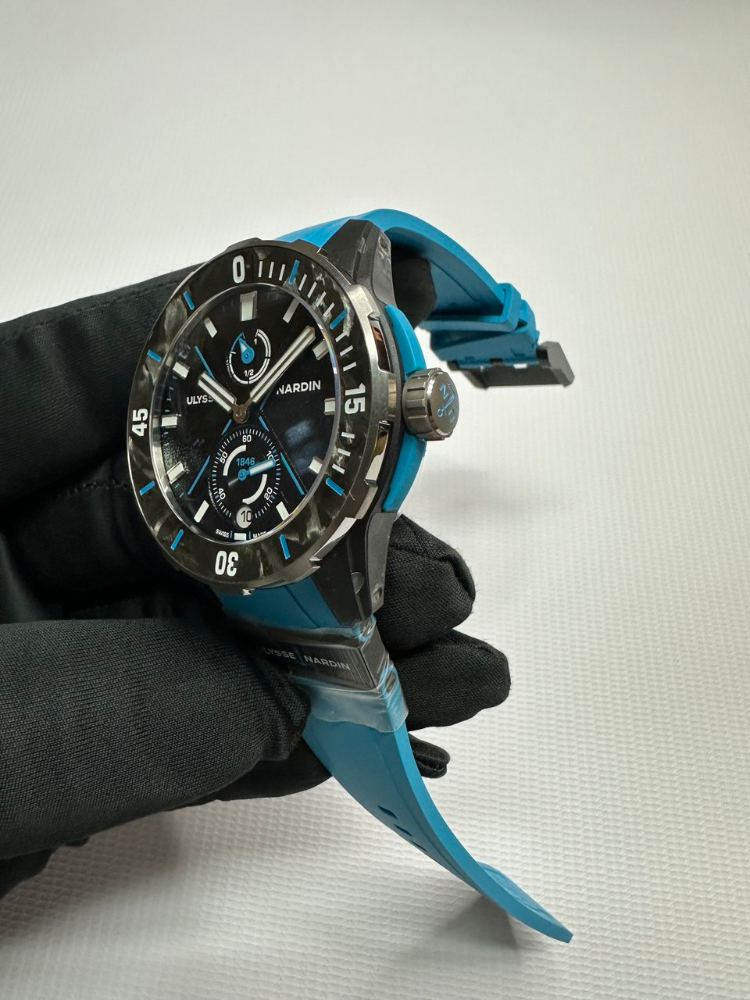 Часы Ulysse Nardin DIVER NET AZURE 44MM 1183-170-2B