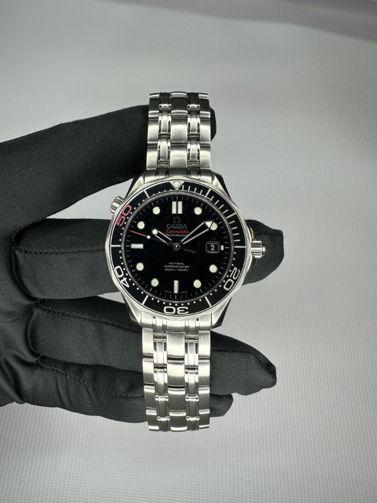Часы Omega Seamaster 300 M Diver Co-Axial 41 mm James Bond 50th Anniversary 212.30.41.20.01.005